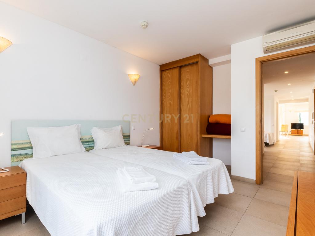 T2 , Golden Club Cabanas. - Image 14