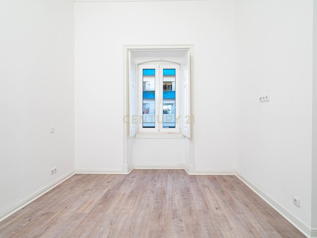 CASA PONTE VELHA – 2 CASAS TOTALMENTE RENOVADAS COM GRANDES JARDINS E VISTAS PANORÂMICAS - Image 27