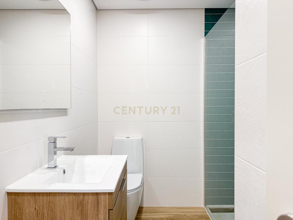 Apartamento T3 Remodelado com garagem em Braga | Próximo do Centro Histórico - Image 28