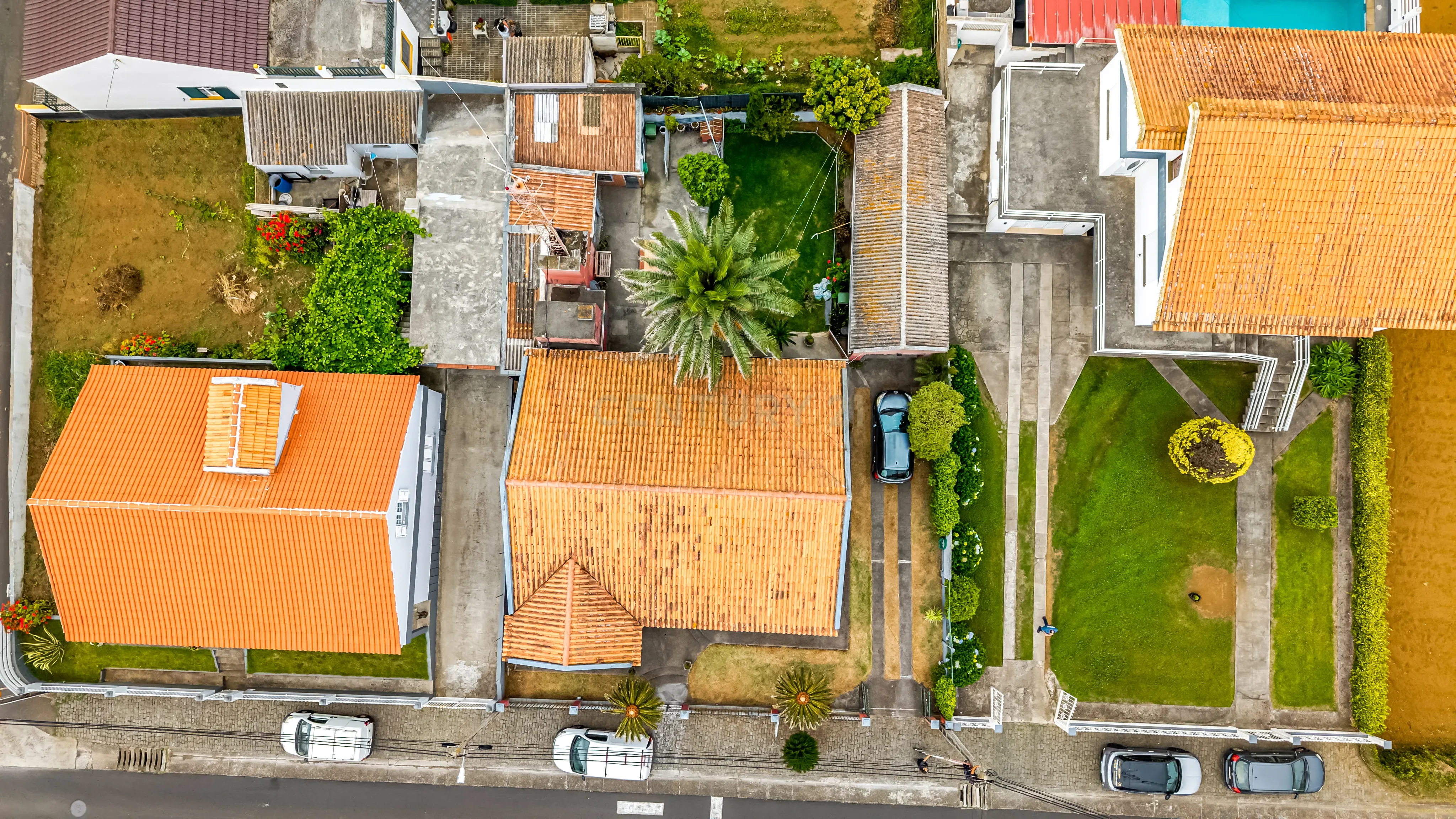 Fotografia 8 de Moradia T2 + 1  com Jardim e Garagem em Porto Judeu - Angra do Heroismo