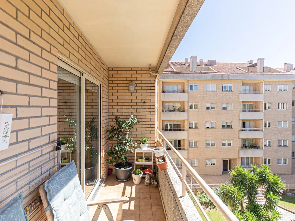 Apartamento T3 com Vista Panorâmica em Canidelo, Vila Nova de Gaia - Image 42