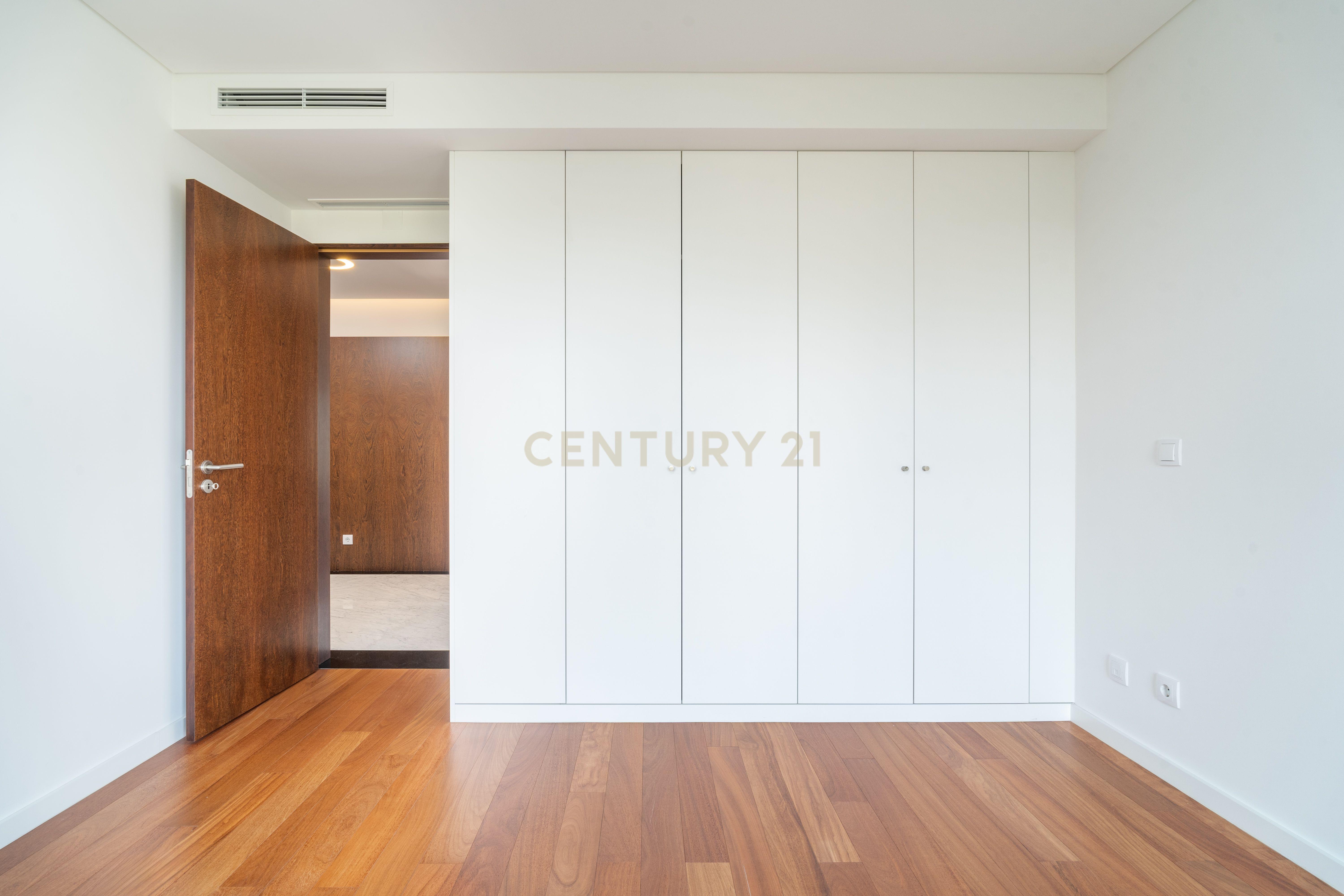 Requintada Penthouse T6 em Celas - Coimbra - Image 27