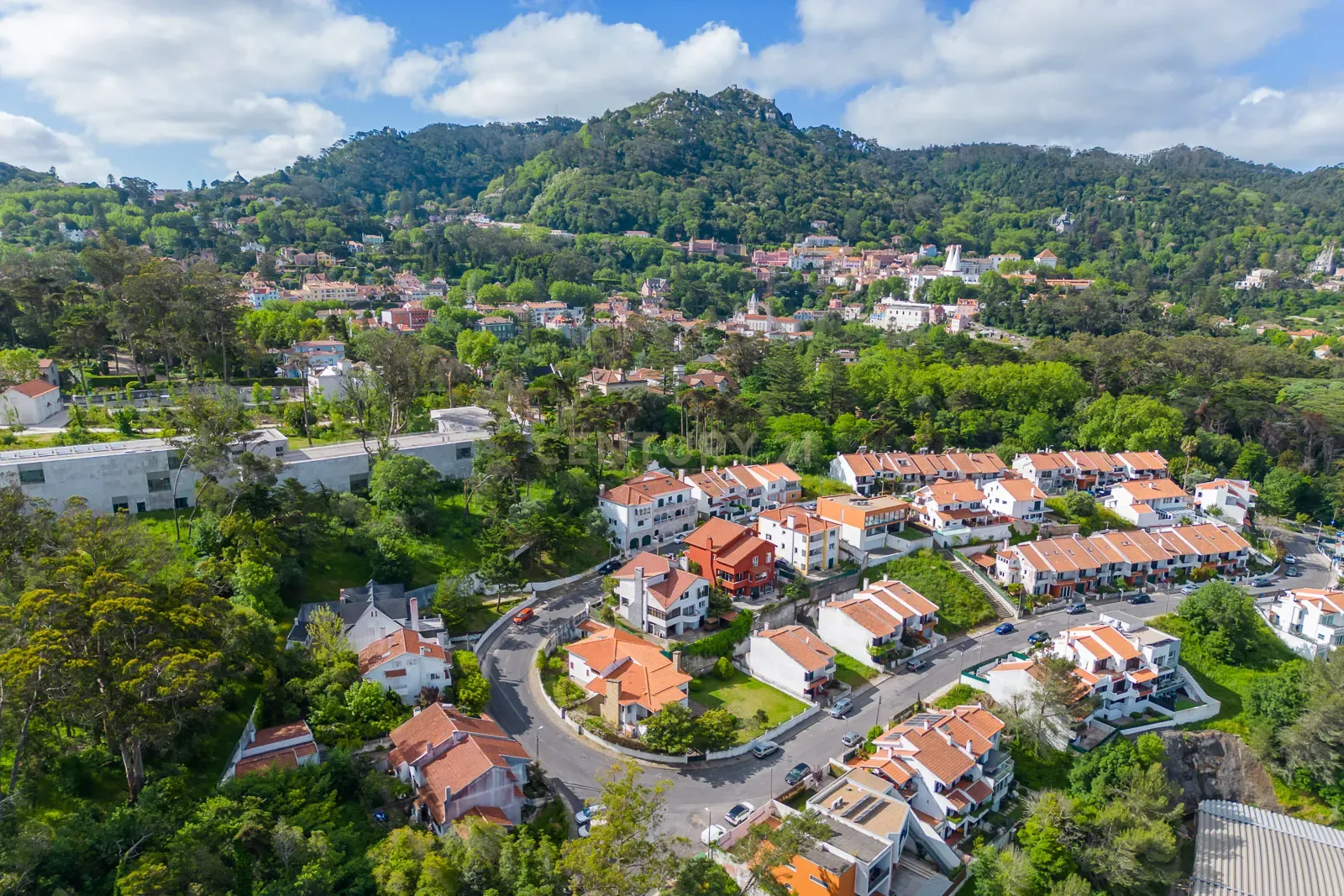 Sintra moradia isolada T5,  lote com 360m2, garagem 65m2