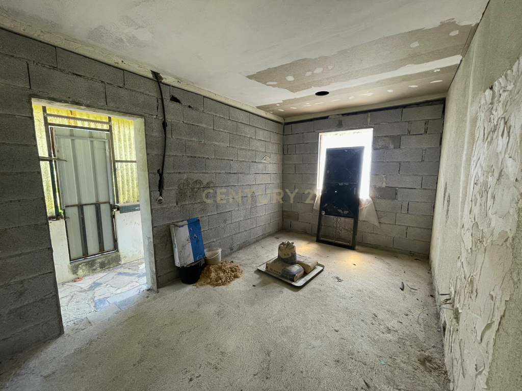 Casa para restauro em Duas Igrejas / Paredes - Image 6