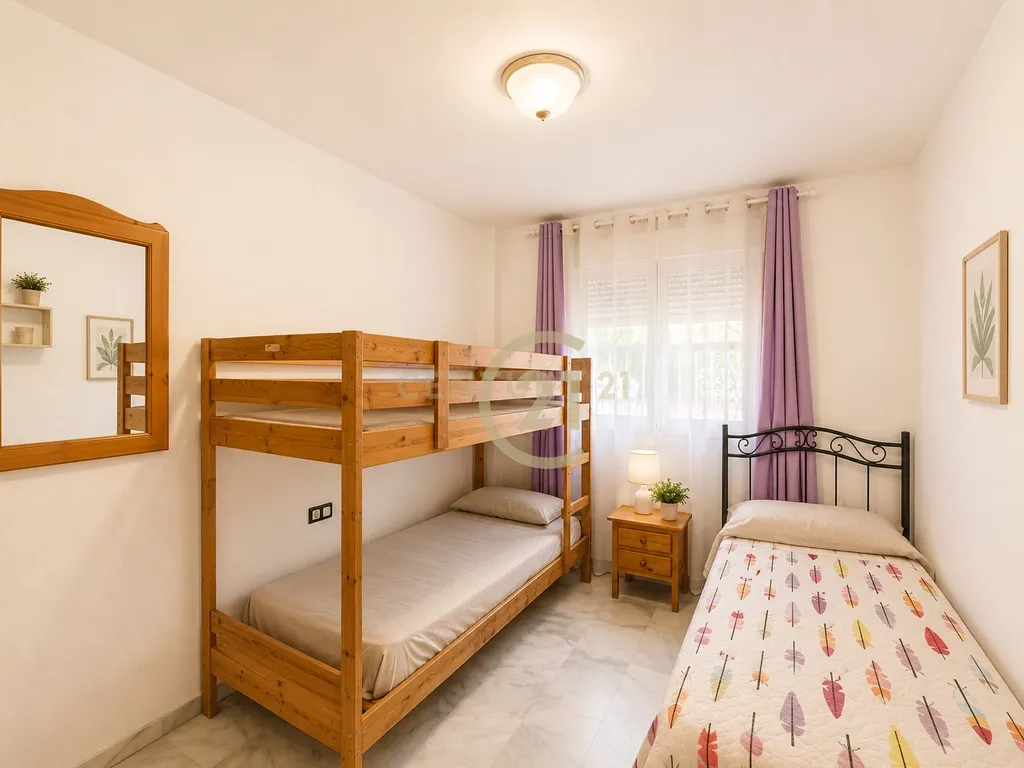 Apartamento Luminoso com Terraço e Garagem a 400 Metros da Praia em Fuengirola - Image 15