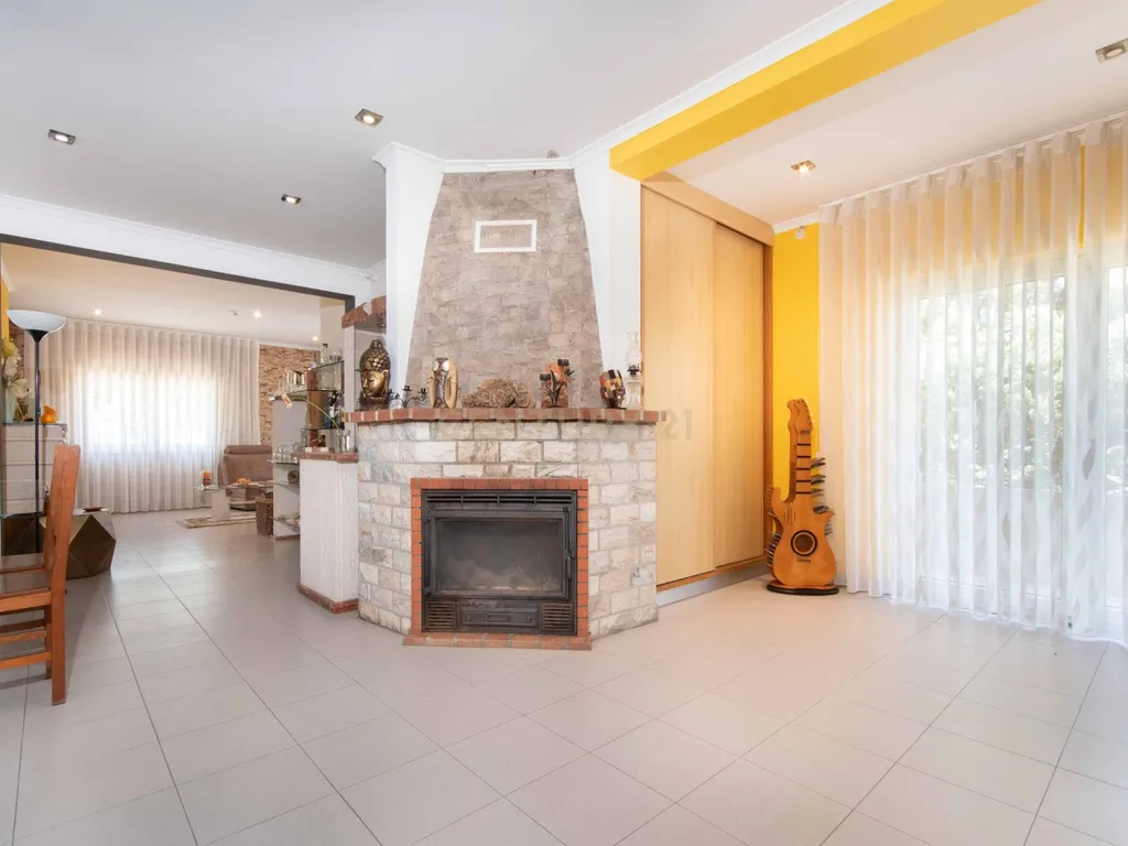 Moradia Exclusiva para Investimento em Quinta do Anjo, Palmela - Image 37