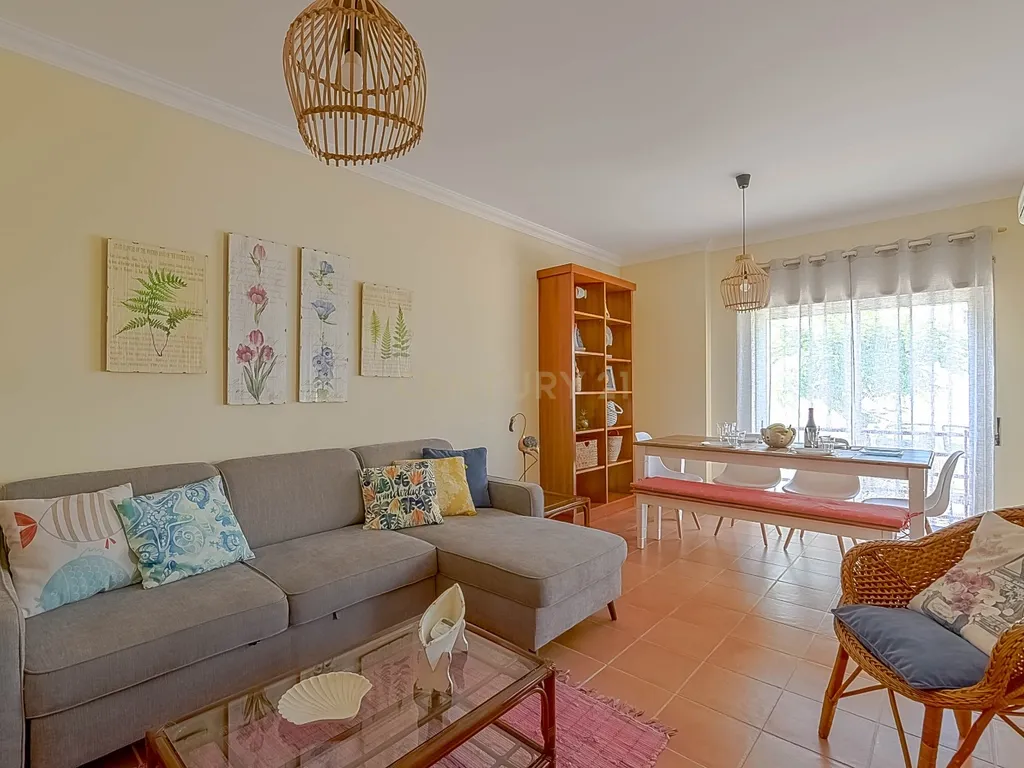 Apartamento T2 com Terraço em Cabanas de Tavira - Image 4