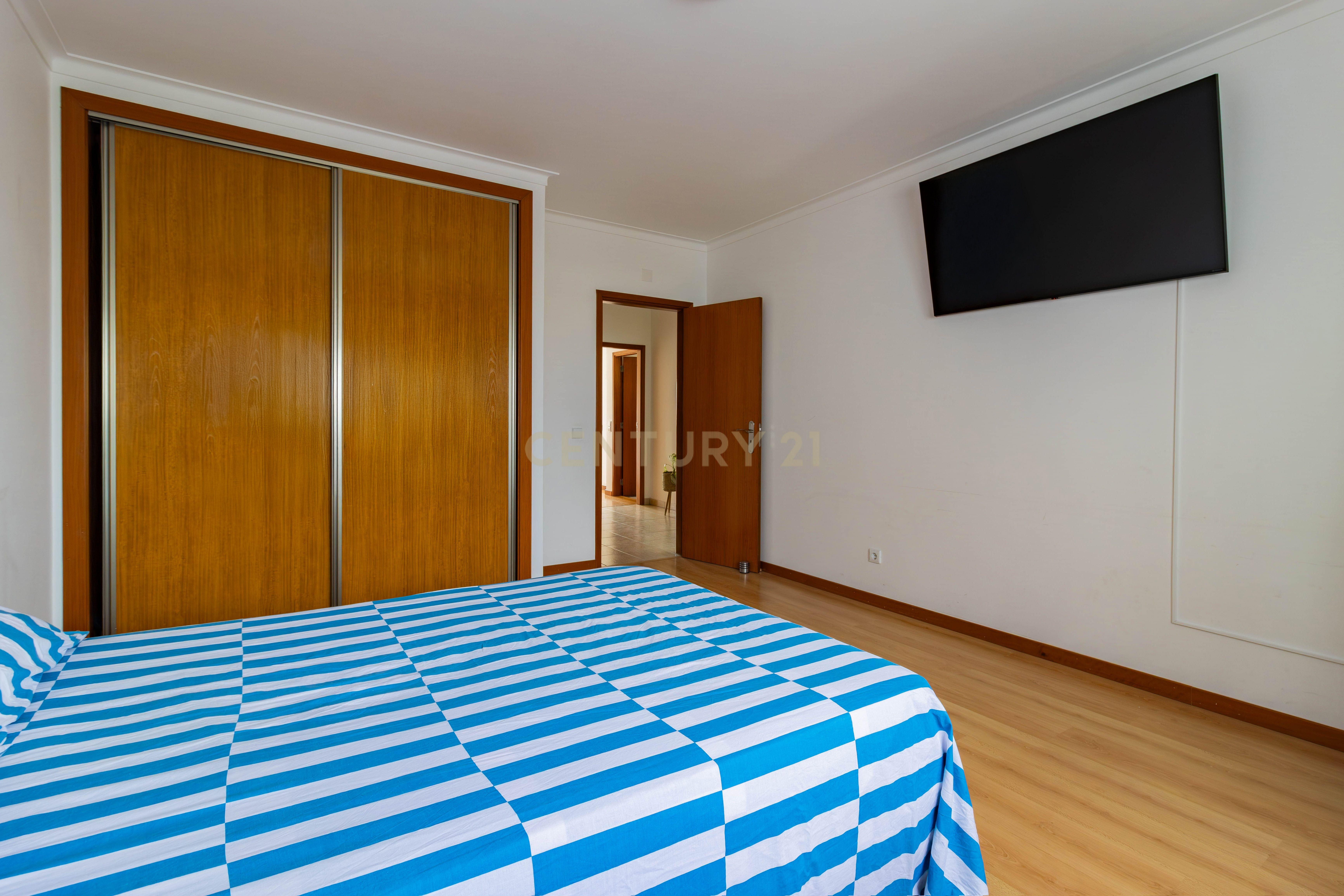 Fotografia 11 de Apartamento T4 Excelentes Áreas