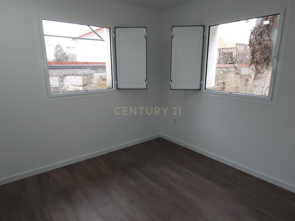 Apartamento novo T2 com Terraço  - Image 5