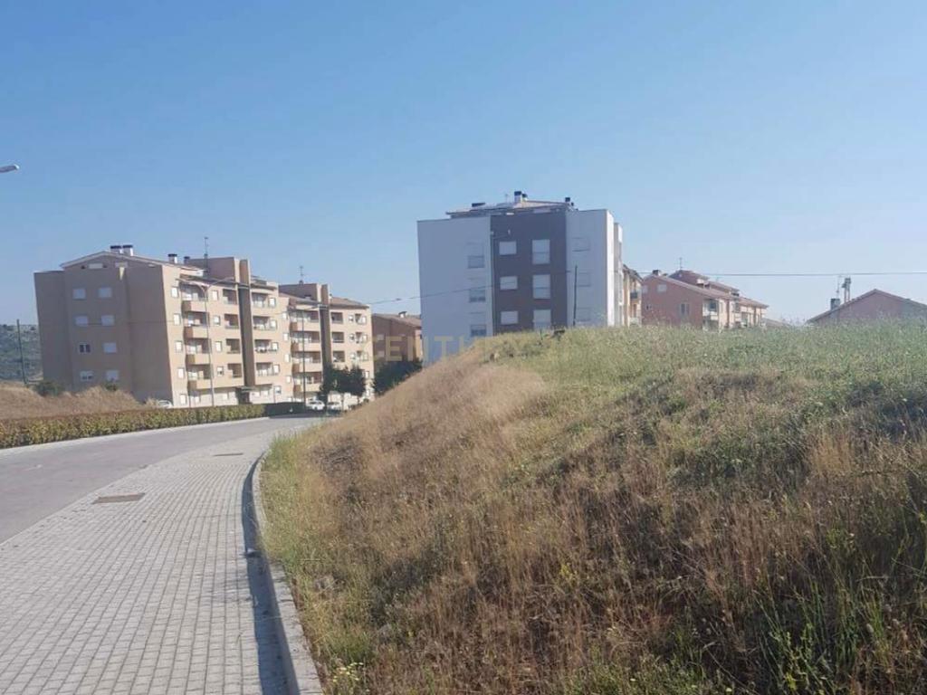Terreno excepcional em Bragança - HABITAÇÃO PLURIFAMILIAR - Image 9