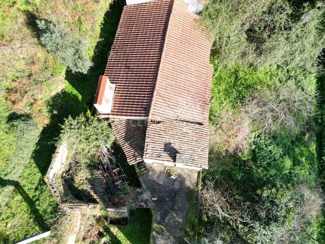 Moradia para reconstrução em Maçãs de D. Maria - Image 2