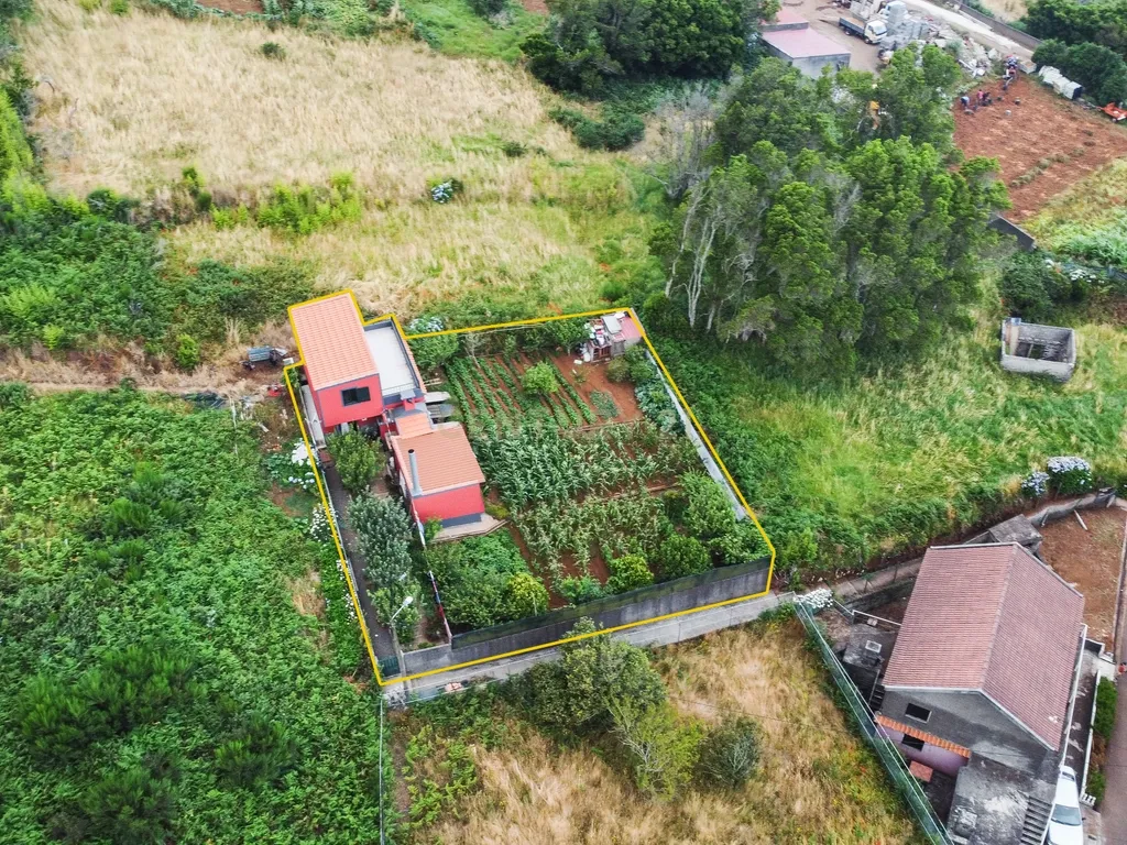 Moradia T1 proveniente de armazém agrícola habitável - Image 32