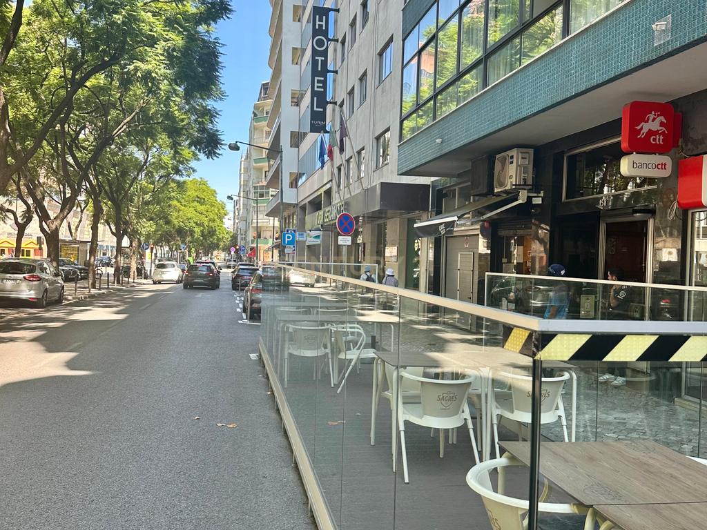 Espaço Comercial à Venda - Image 2