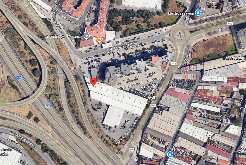 Conjunto imobiliário em Sacavém com estacionamento para 21 carros