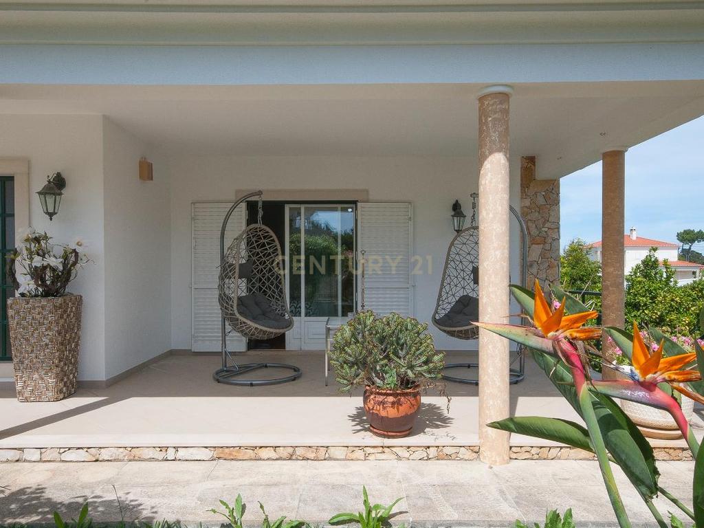 Moradia com 480m2 e piscina, na Ericeira - Image 39