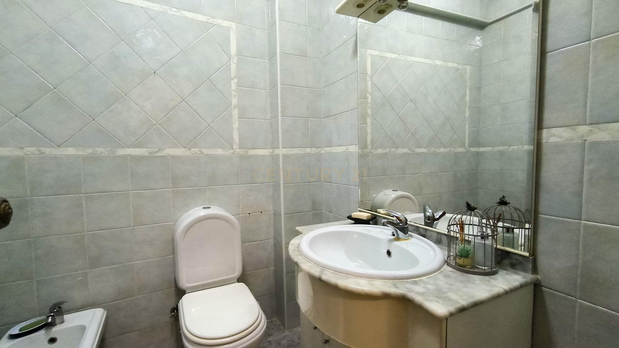 Apartamento T1 no Centro da Amadora - Image 9