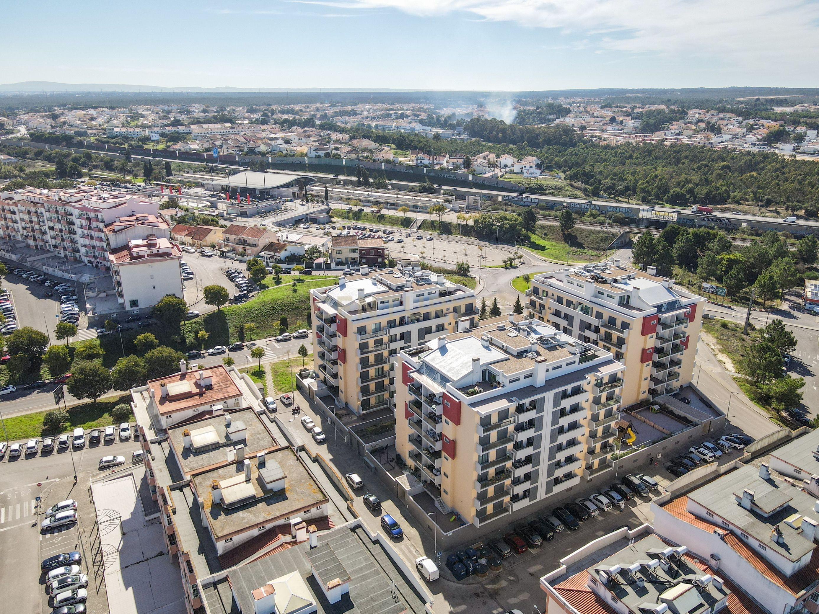 Apartamento Premium T3 Terraços d'Amora - Image 1