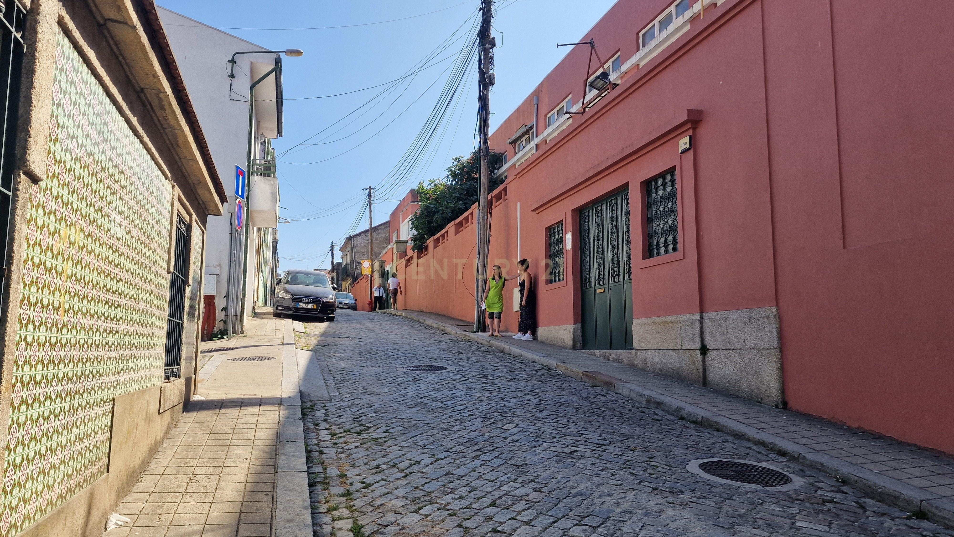 Fotografia 3 de Prédio para Reabilitação no Bonfim – Porto