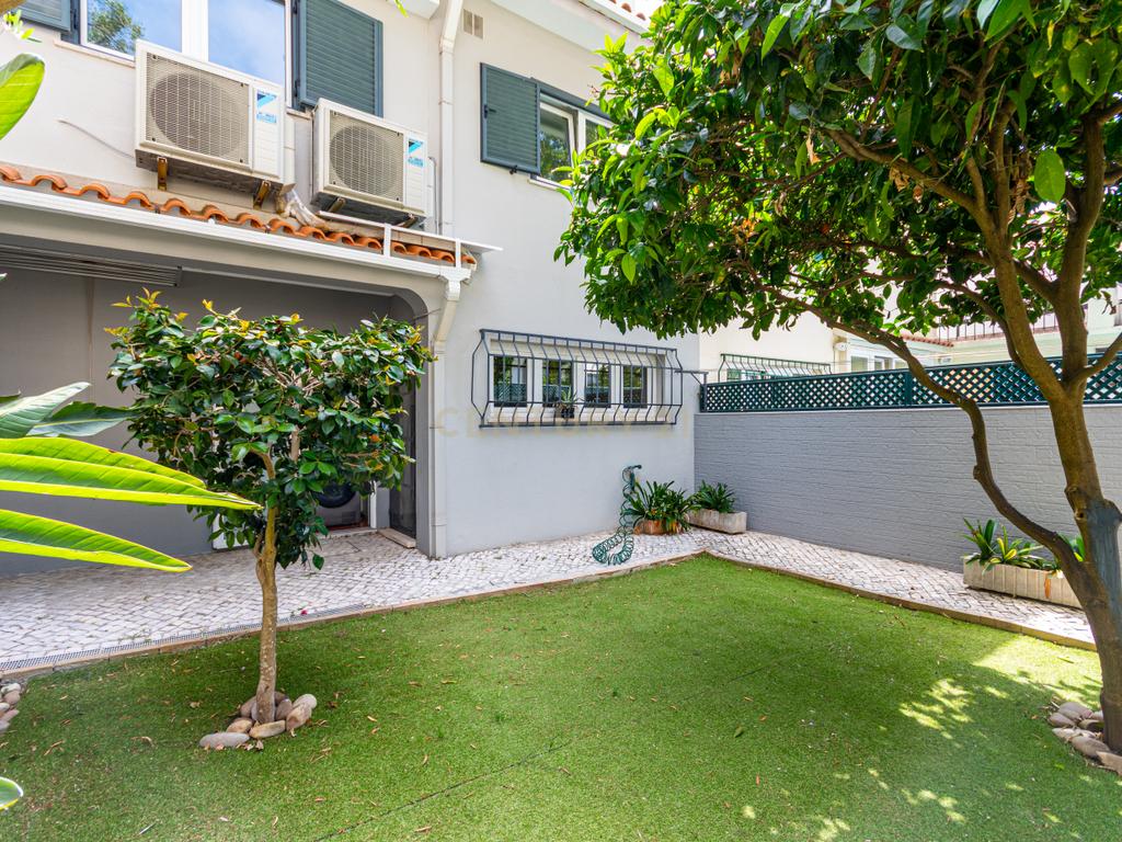 Moradia Unifamiliar T5 em Carcavelos  - Image 40
