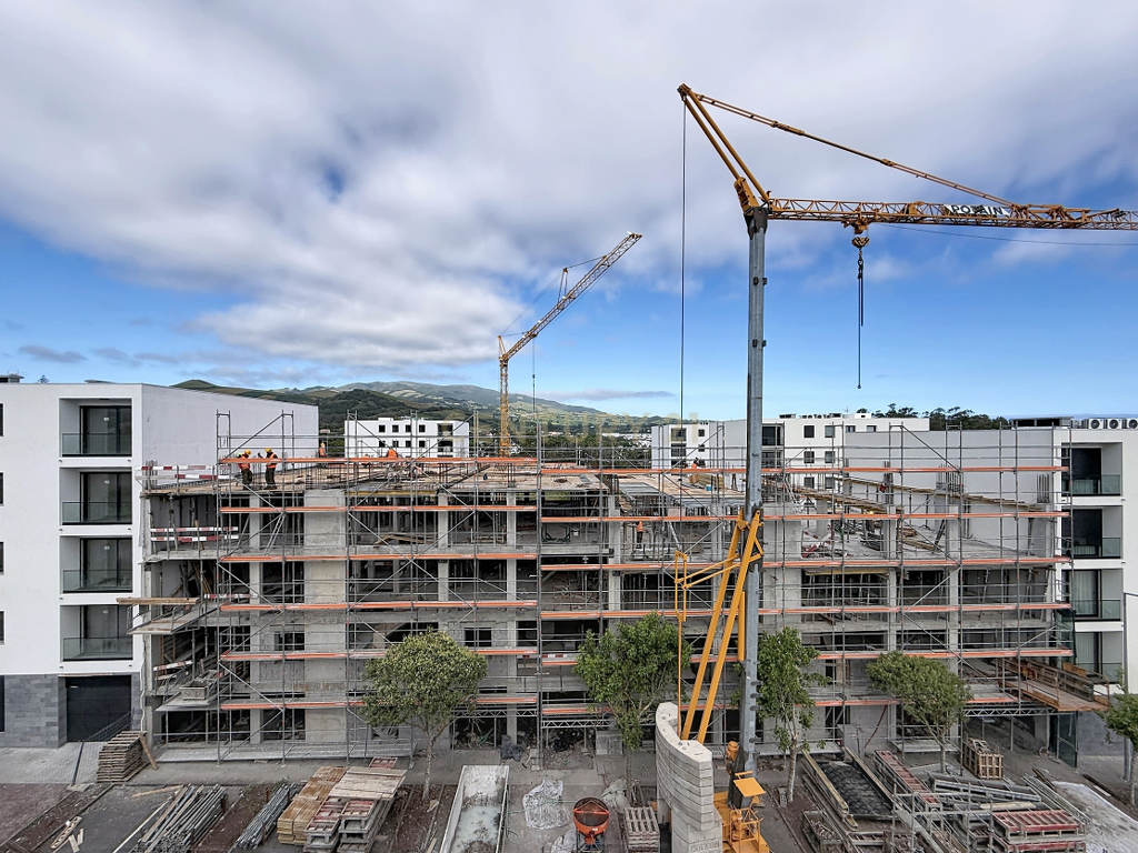 Fotografia 2 de Apartamento T2 Novo | Localização Premium junto à CUF Lagoa