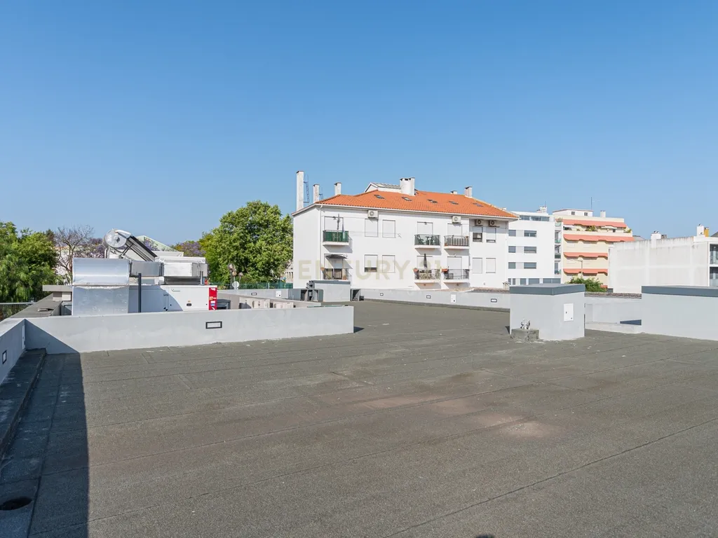 🎯 Oportunidade Única no Centro de Loures! - Image 64