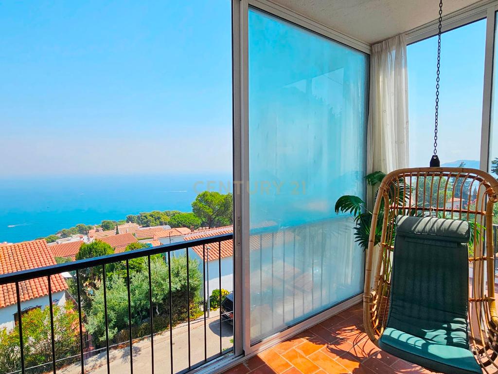 Cobertura com terraço, jardim e piscina privada com vista para o mar em Llançà - Image 19