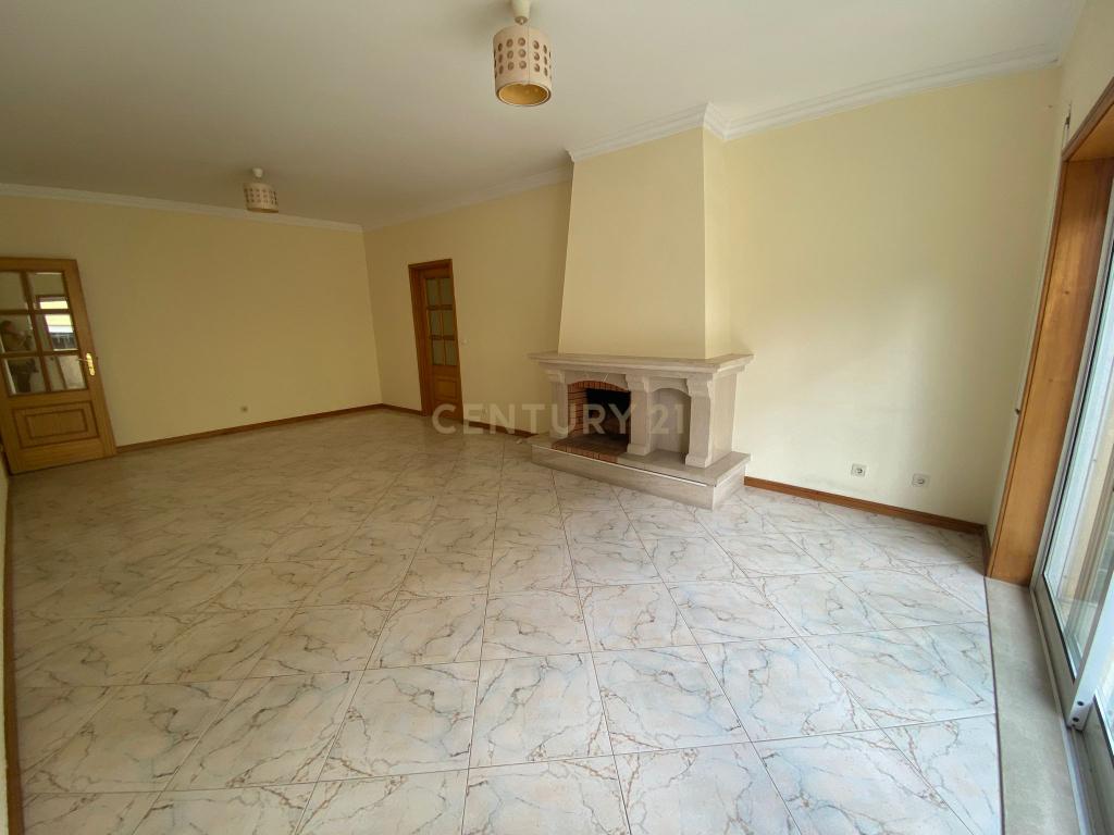 Apartamento T1 com Varanda e Garagem,  Águas Santas, Maia  - Image 6