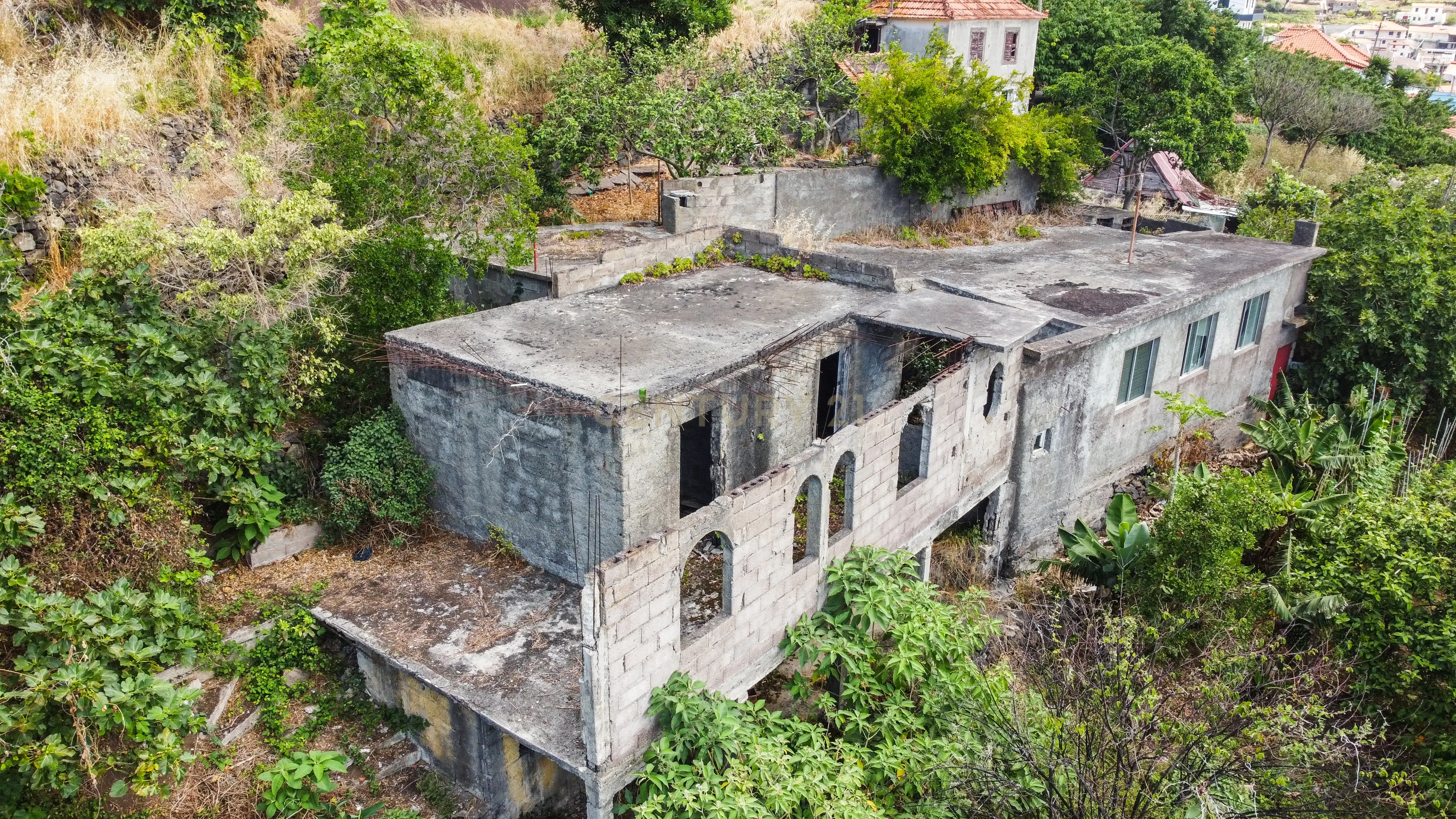 Fotografia 7 de Moradias para recuperar em Machico