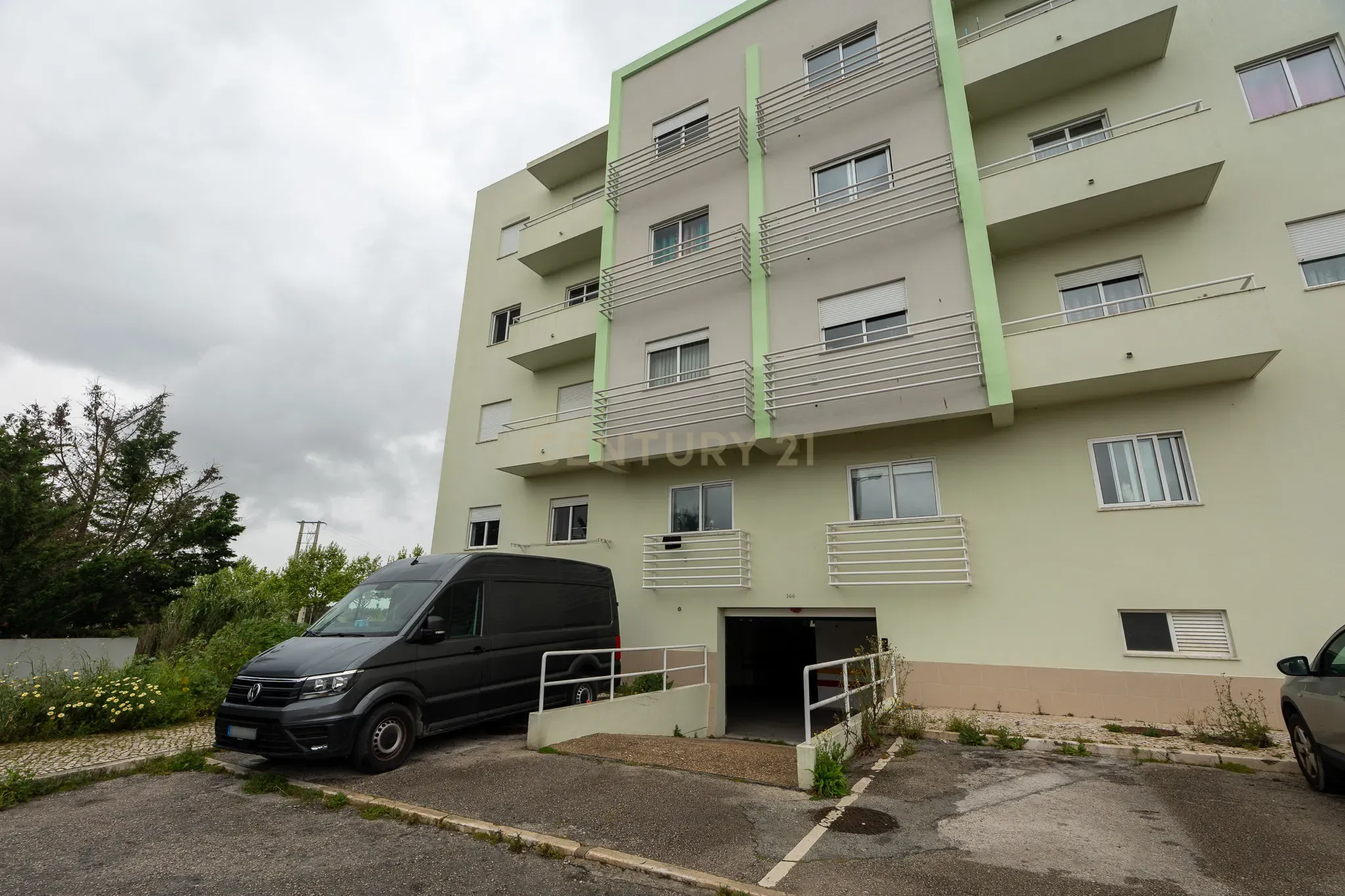 T2 em Excelente Estado no Montijo – Rés-do-chão Alto com Parqueamento e Arrecadação! - Image 29