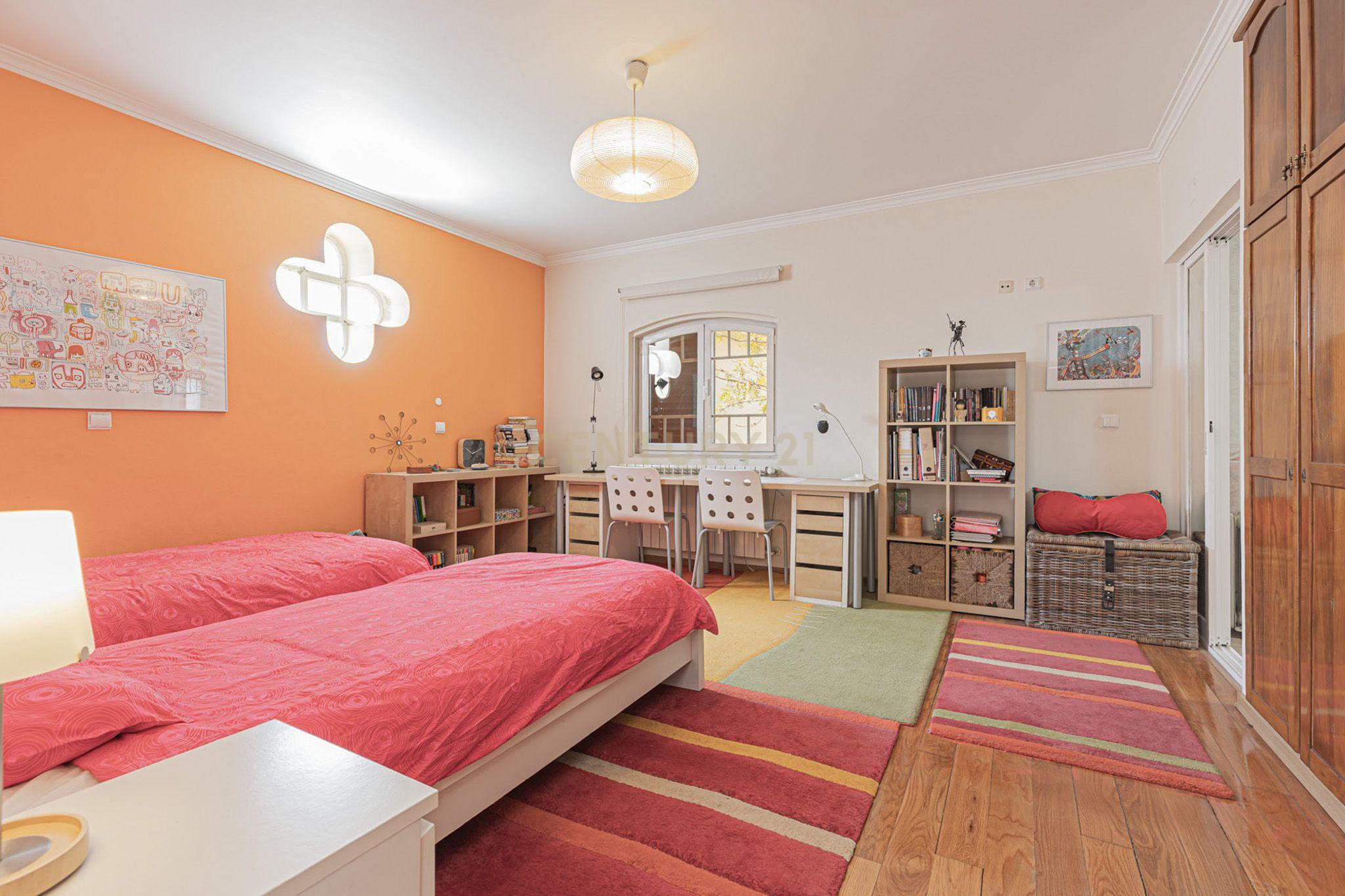 Moradia T5 - Almada - Piscina - Garagem -  364 m² - Terreno 1.024 m² - Image 48
