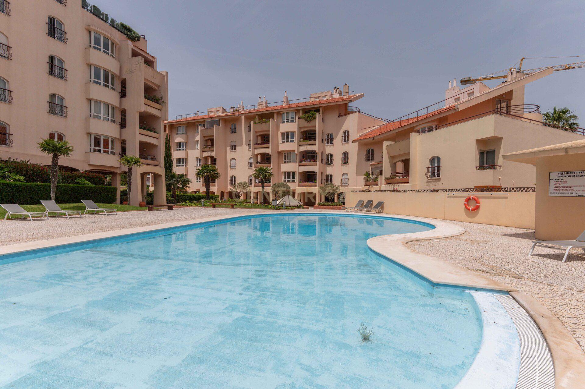 Fotografia 7 de Apartamento T3 em condomínio privado no centro de Cascais