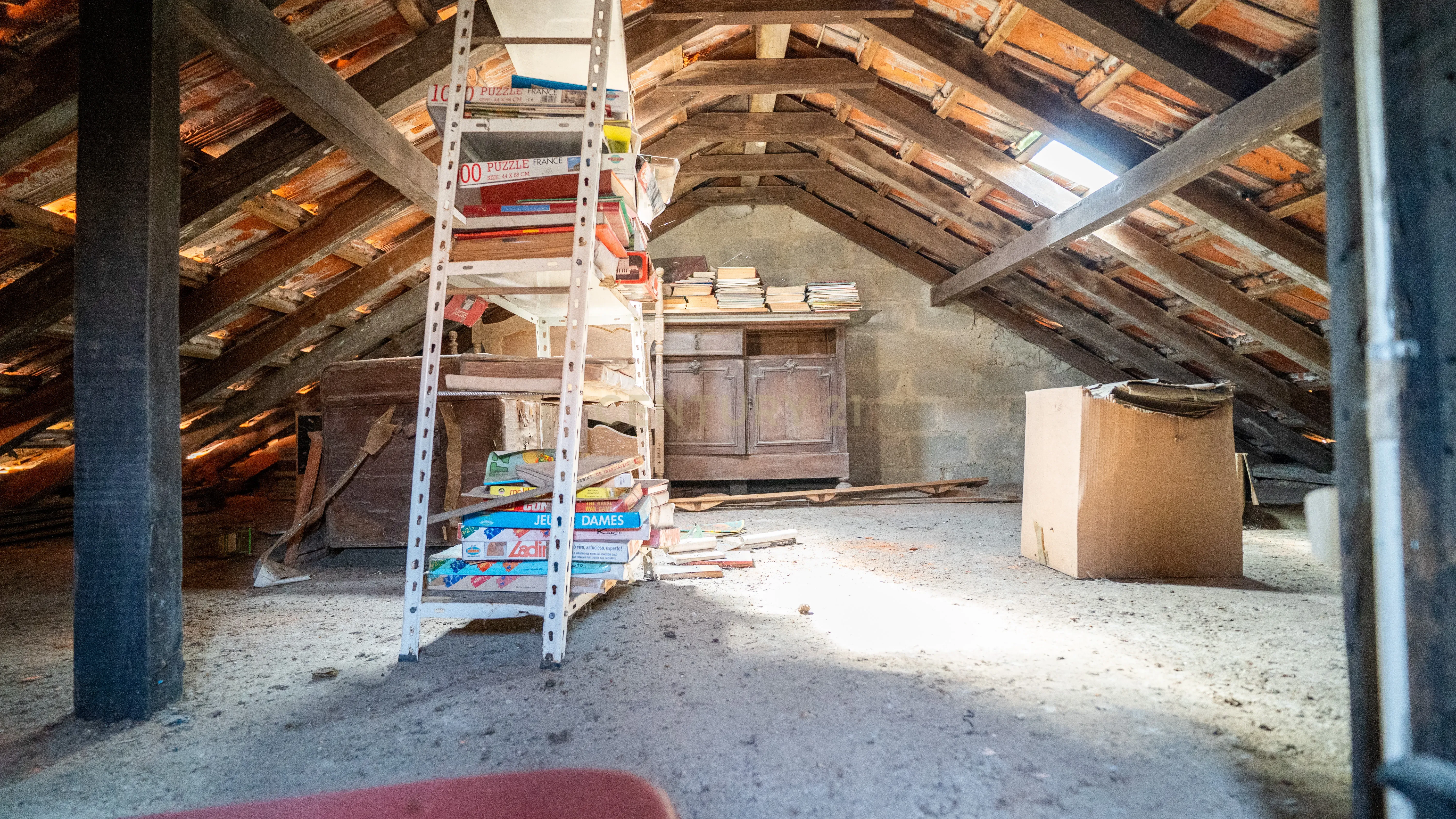 Moradia T3 – Caselas - Restelo - Image 11