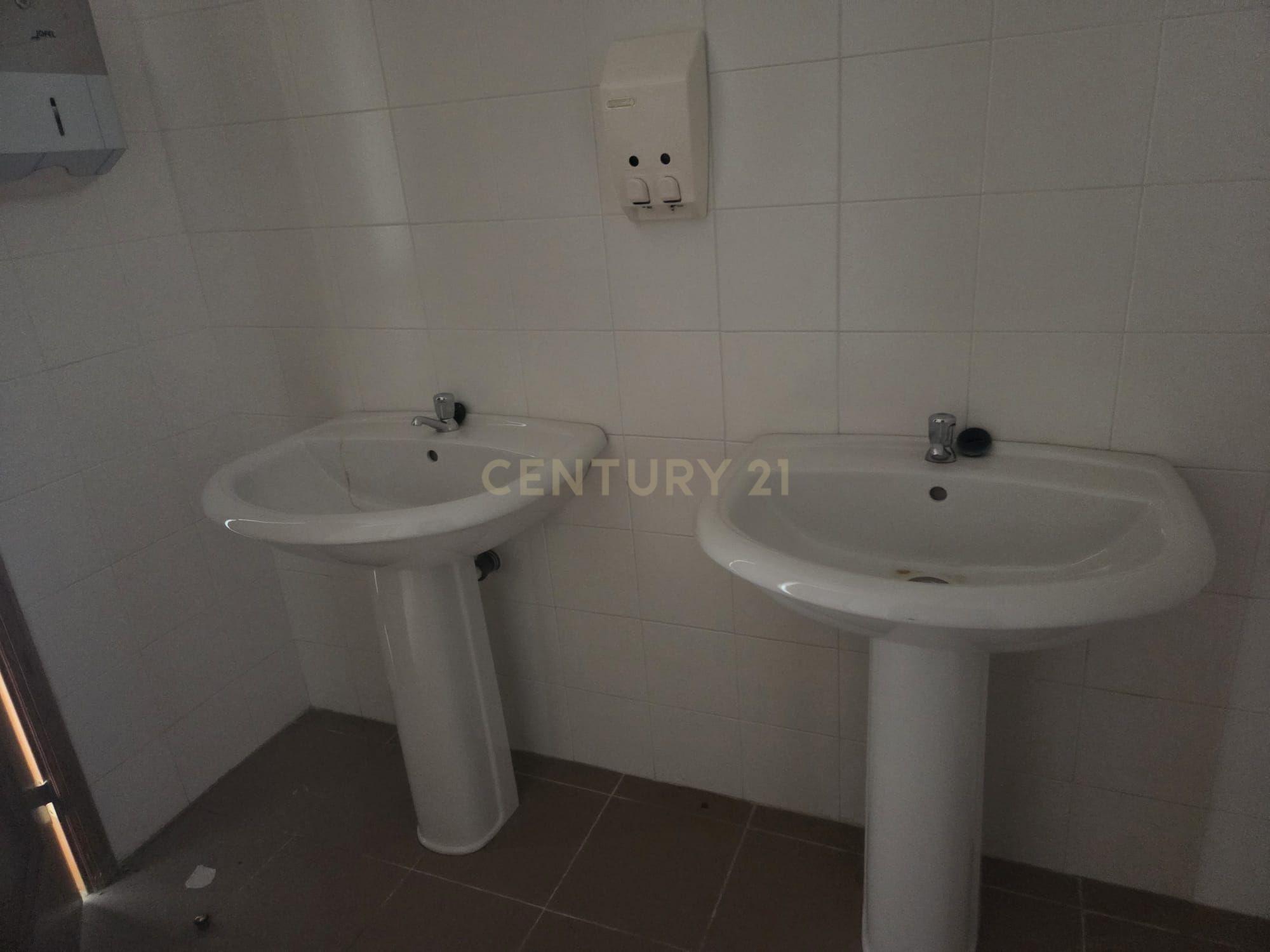 Fotografia 12 de Loja em Casais Marmeleira-Carregado