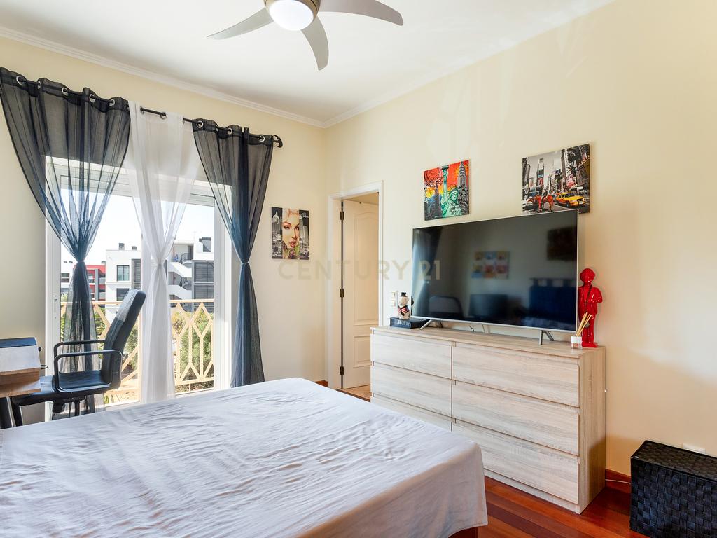 Apartamento T4 com 144m2 no Coração do Algarve - Almancil - Image 25