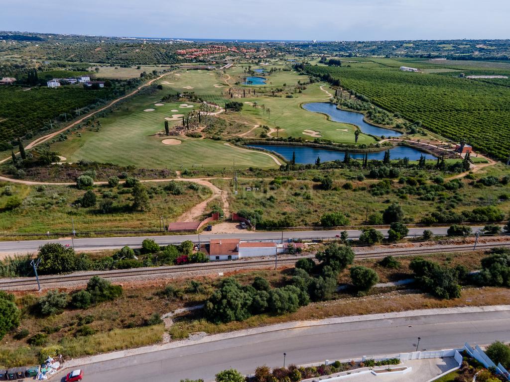 Moradia Térrea T1+1 com Terreno | Poço Frito, Alcantarilha - Image 5