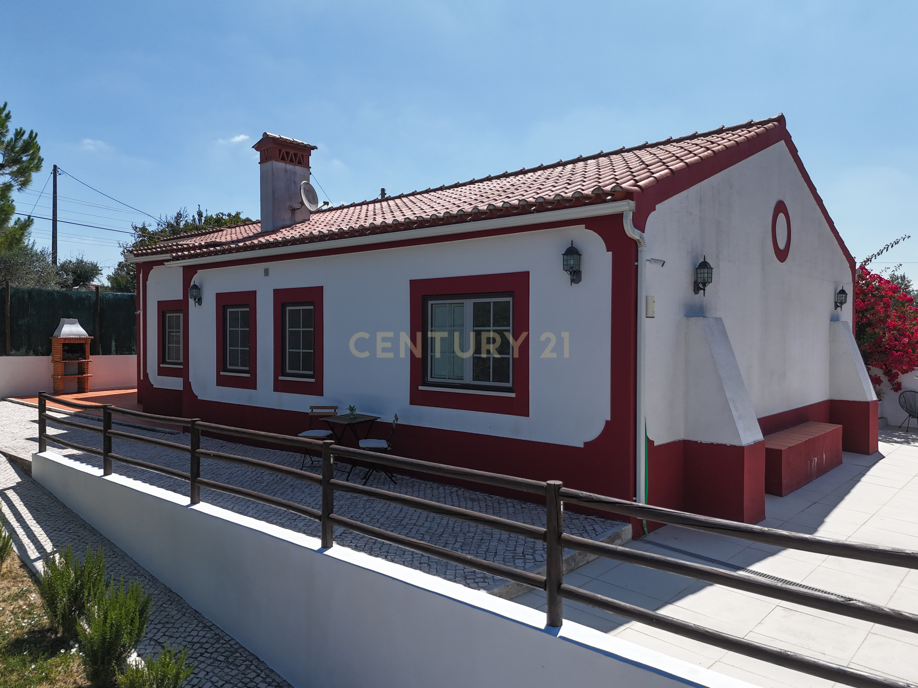 Fotografia 9 de Moradia T3+1 de Charme em Santarém: Privacidade Absoluta, Fibra e Proximidade a Lisboa