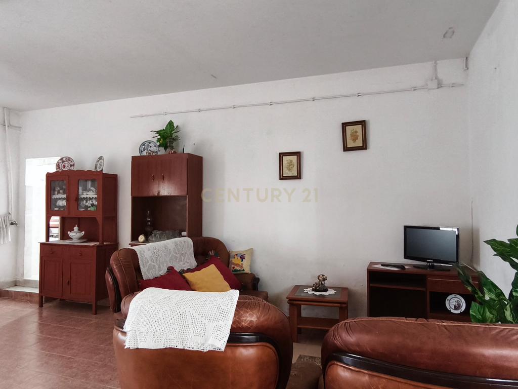 Moradia T4 em Torres Vedras em lote de 625m2 - Image 22