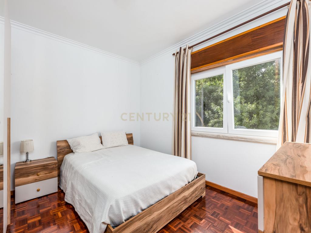 Apartamento Renovado T3 na Amadora - Image 12