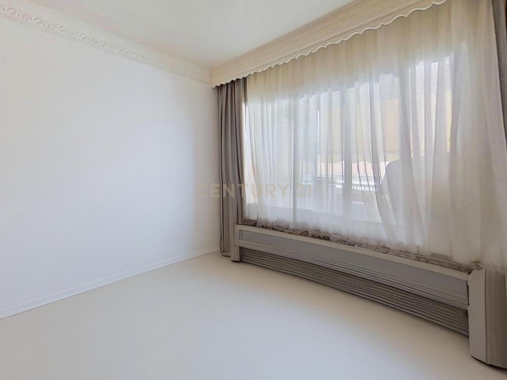 APARTAMENTO DE LUXO TOTALMENTE RENOVADO EM LAS LAGUNAS · 119 m² · 3 QUARTOS - Image 20