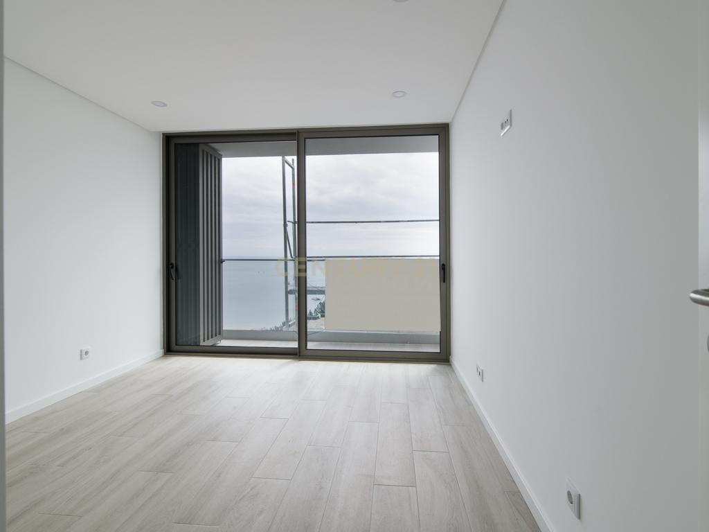 Condomínio Villas d’Ouro – Exclusividade e Conforto no Coração de Sesimbra - Image 40