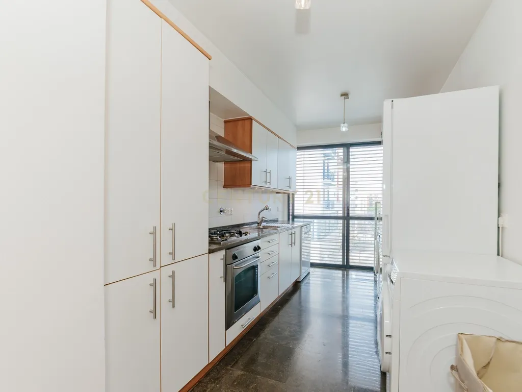 T2 - Condominio Portucalle - Parque das Nações - Image 18