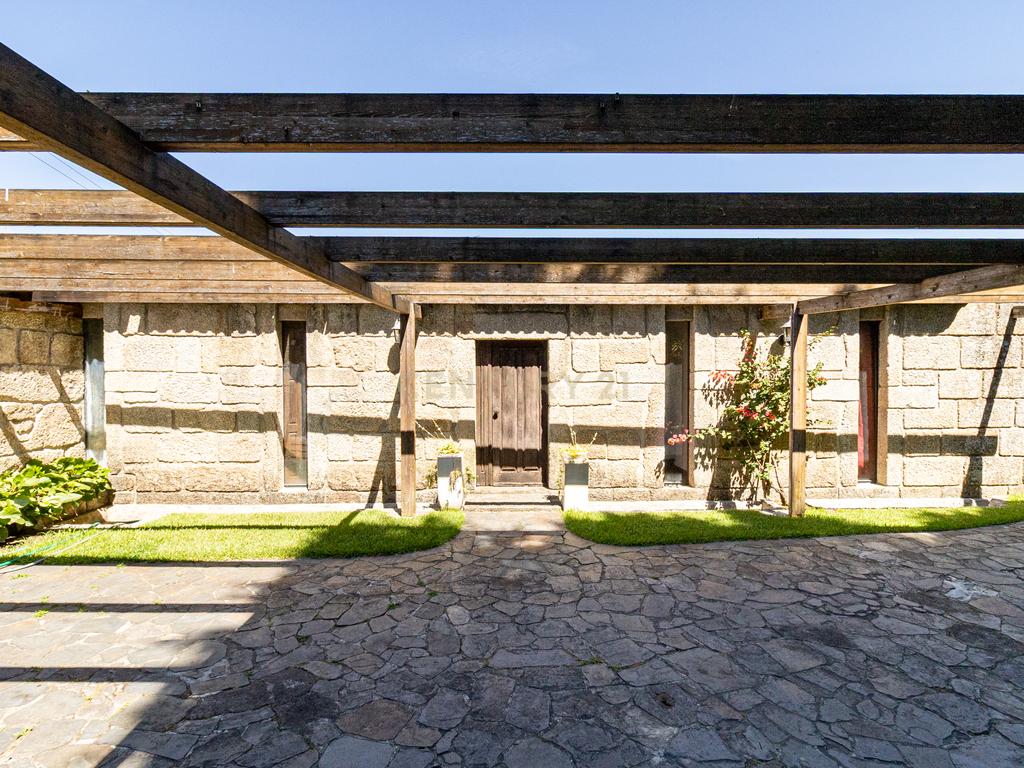 Casa das Azenhas – Charme e Exclusividade à Beira do Rio Cávado - Image 8