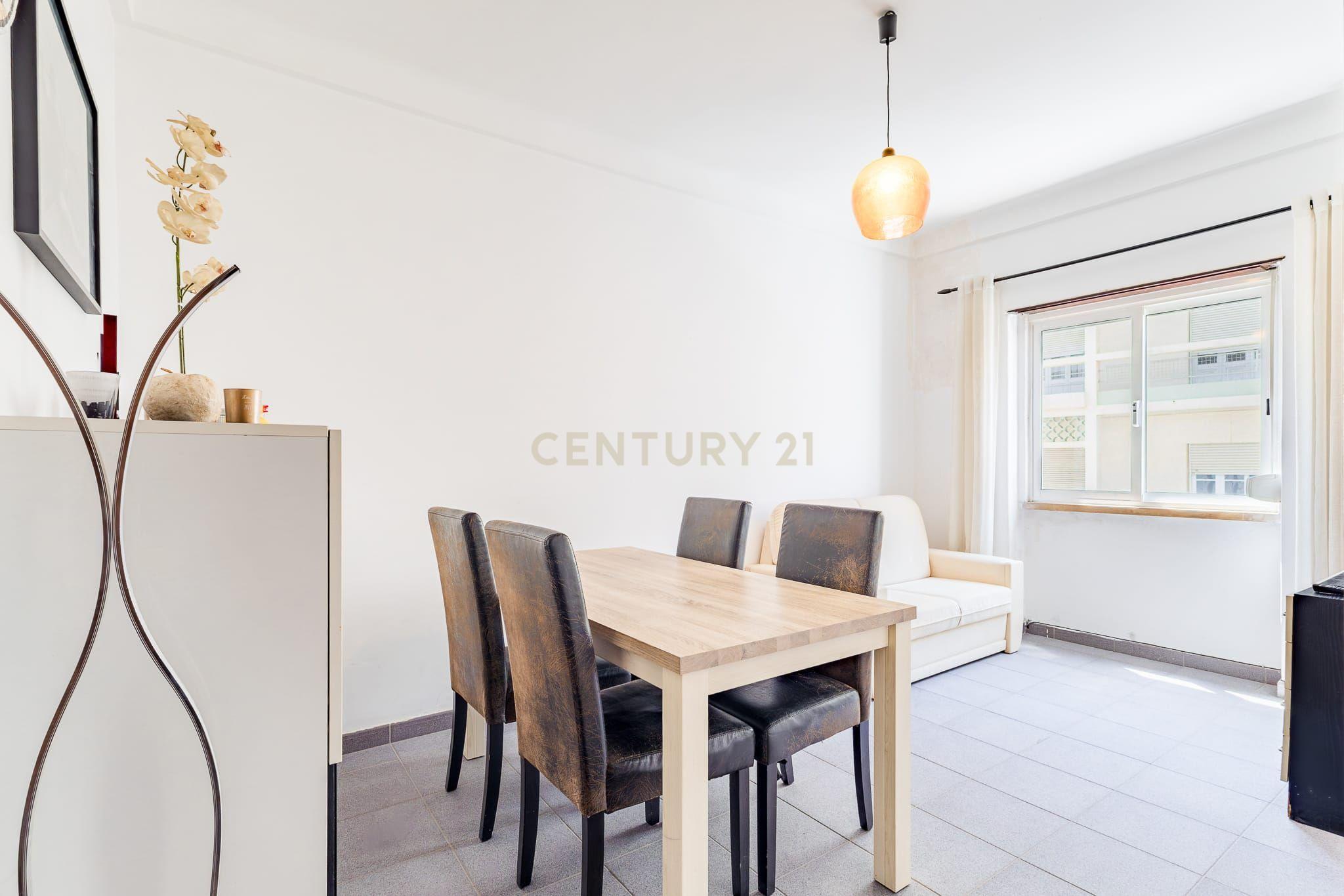 Fotografia 5 de Apartamento T2 no centro de Portimão — Oportunidade de investimento
