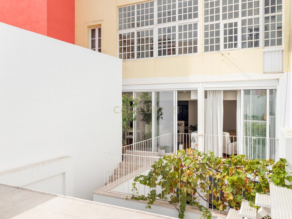 Extraordinário apartamento T3+1 com pátio exterior privado, junto ao Campo Pequeno, Lisboa. Em Venda! - Image 28