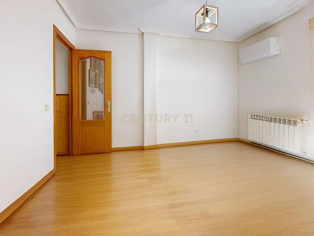 Apartamento Renovado em Alcalá de Henares, Madrid - Image 26