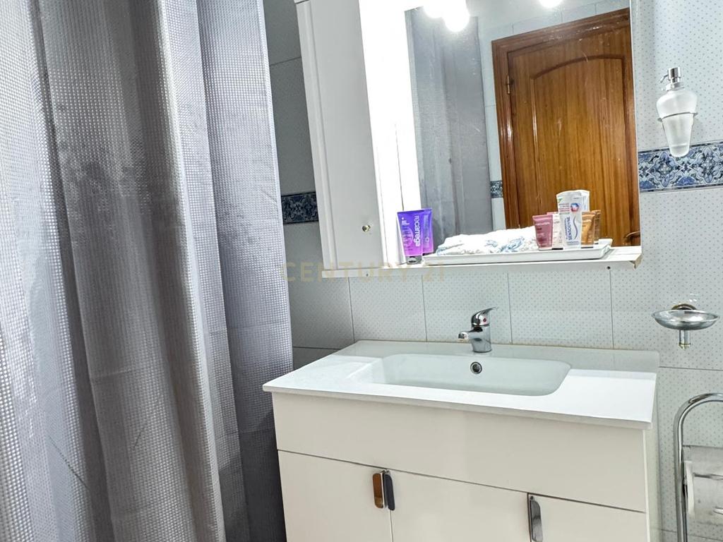 T4 com uma área de 150 m2 localizado em Massamá - Image 17