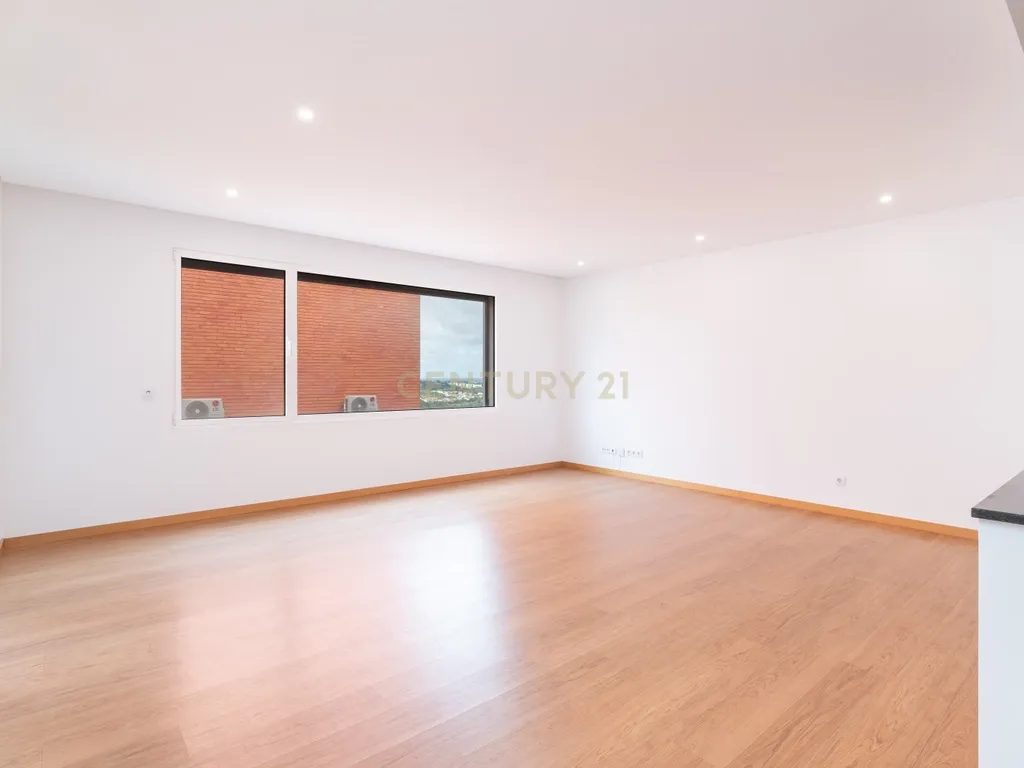 Apartamento T1 com garagem, Olivais, Coimbra - Image 4