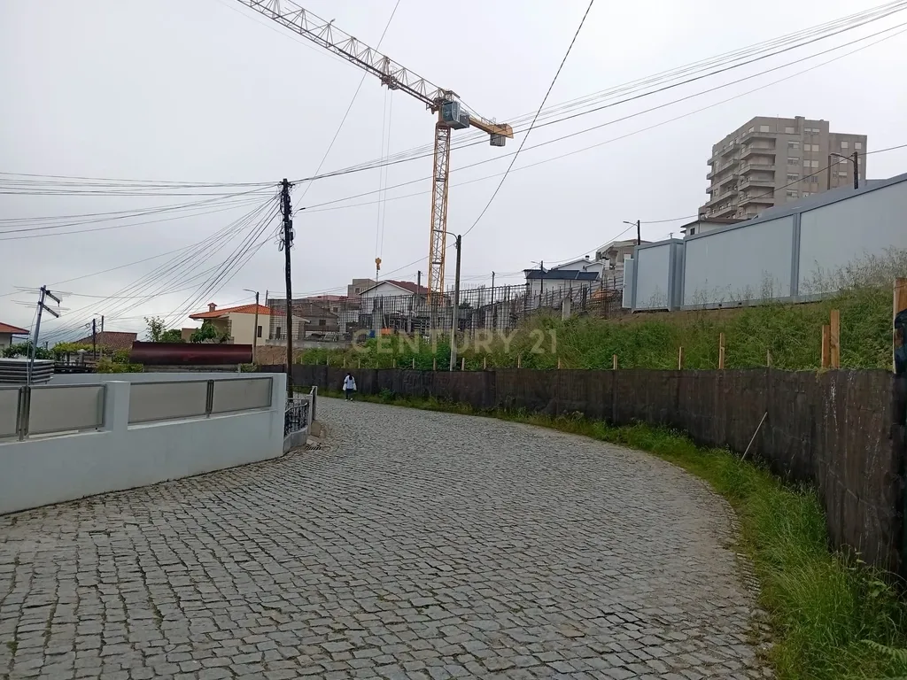 Apartamento T2 Rua Tapadinha em Marco de Canaveses (Piso 1- Fração G) - Image 29