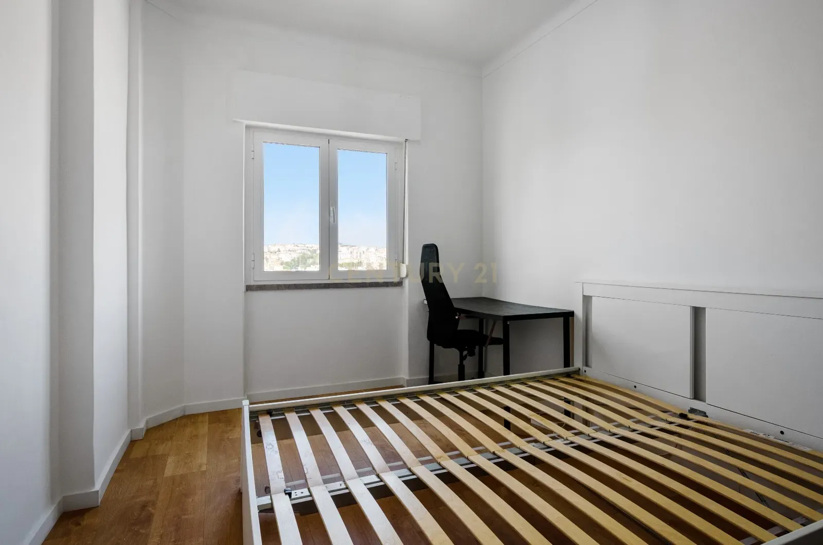 Apartamento T1 em Amadora - Oportunidade Única por 149.000€ - Image 15