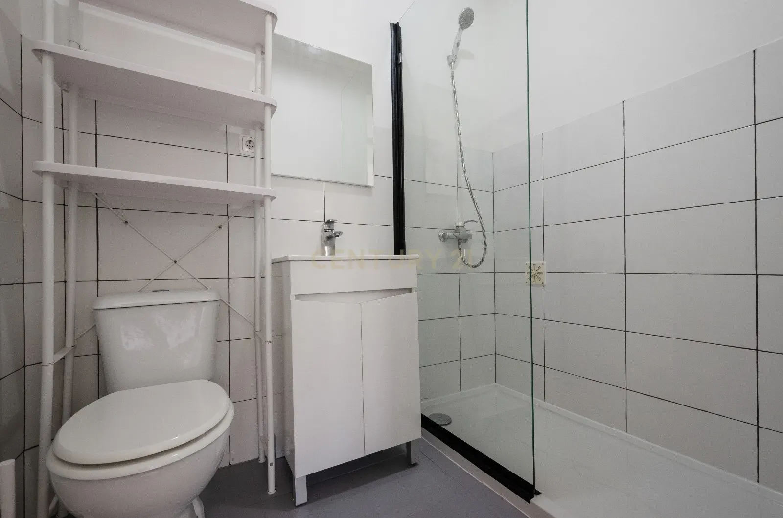Apartamento T1 em Amadora - Oportunidade Única por 149.000€ - Image 14